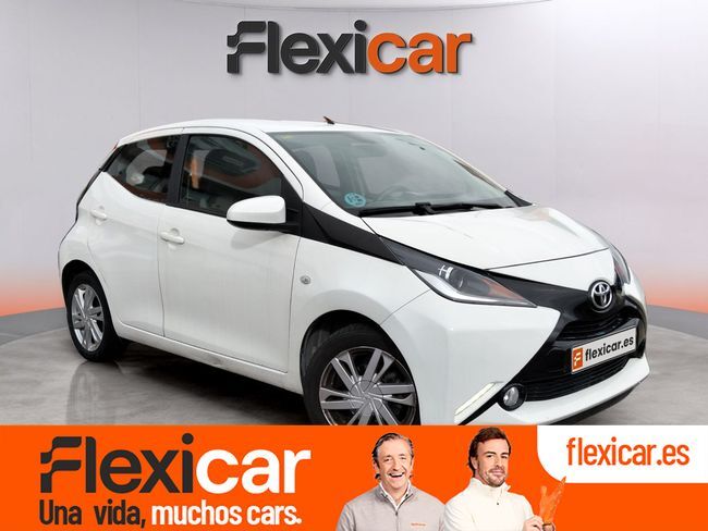 TOYOTA Aygo (1.0 70 x-play) en Valladolid