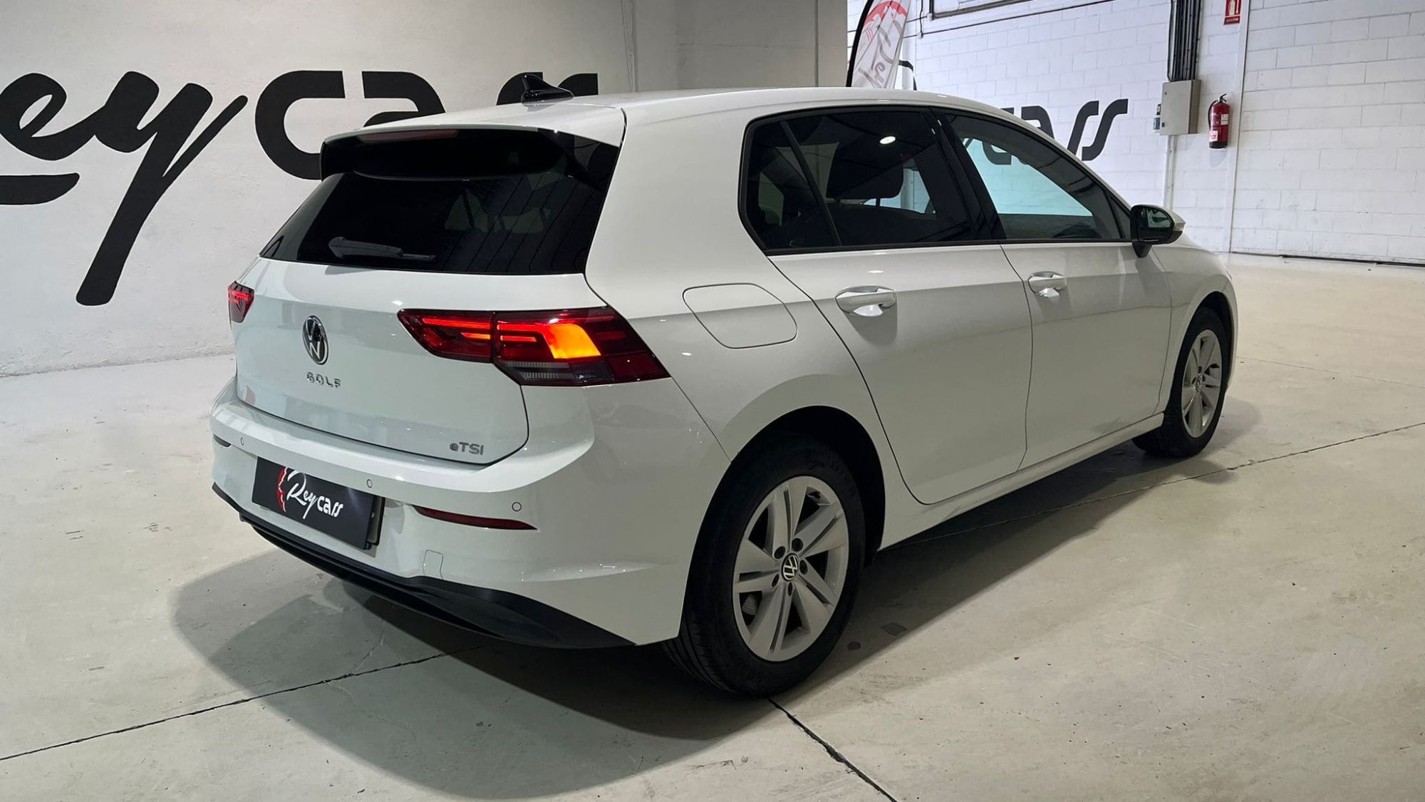 Foto del VOLKSWAGEN Golf 1.0 eTSI Life DSG 81kW