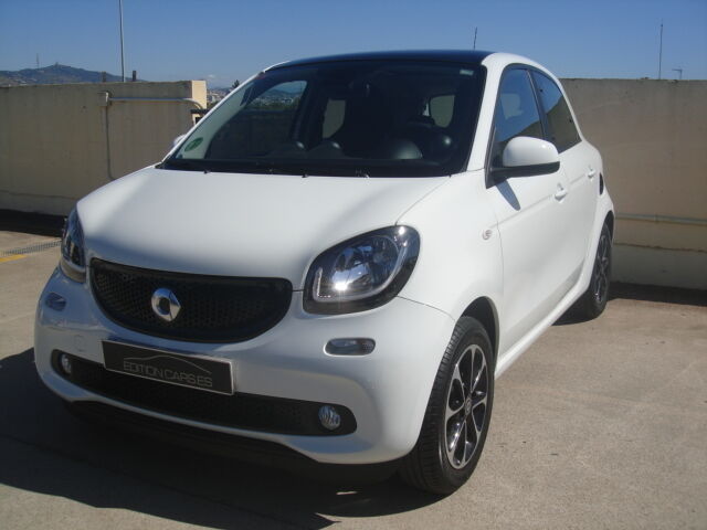 SMART Forfour (0.9 S&S Passion 66 kW (90 CV)) en Barcelona