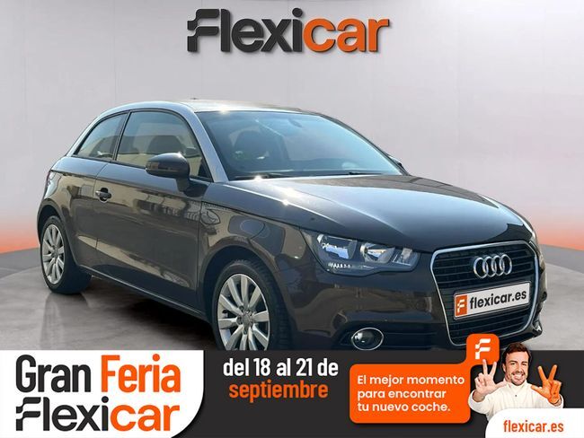 AUDI A1 (1.2 TFSI 86cv Attracted) en Cáceres