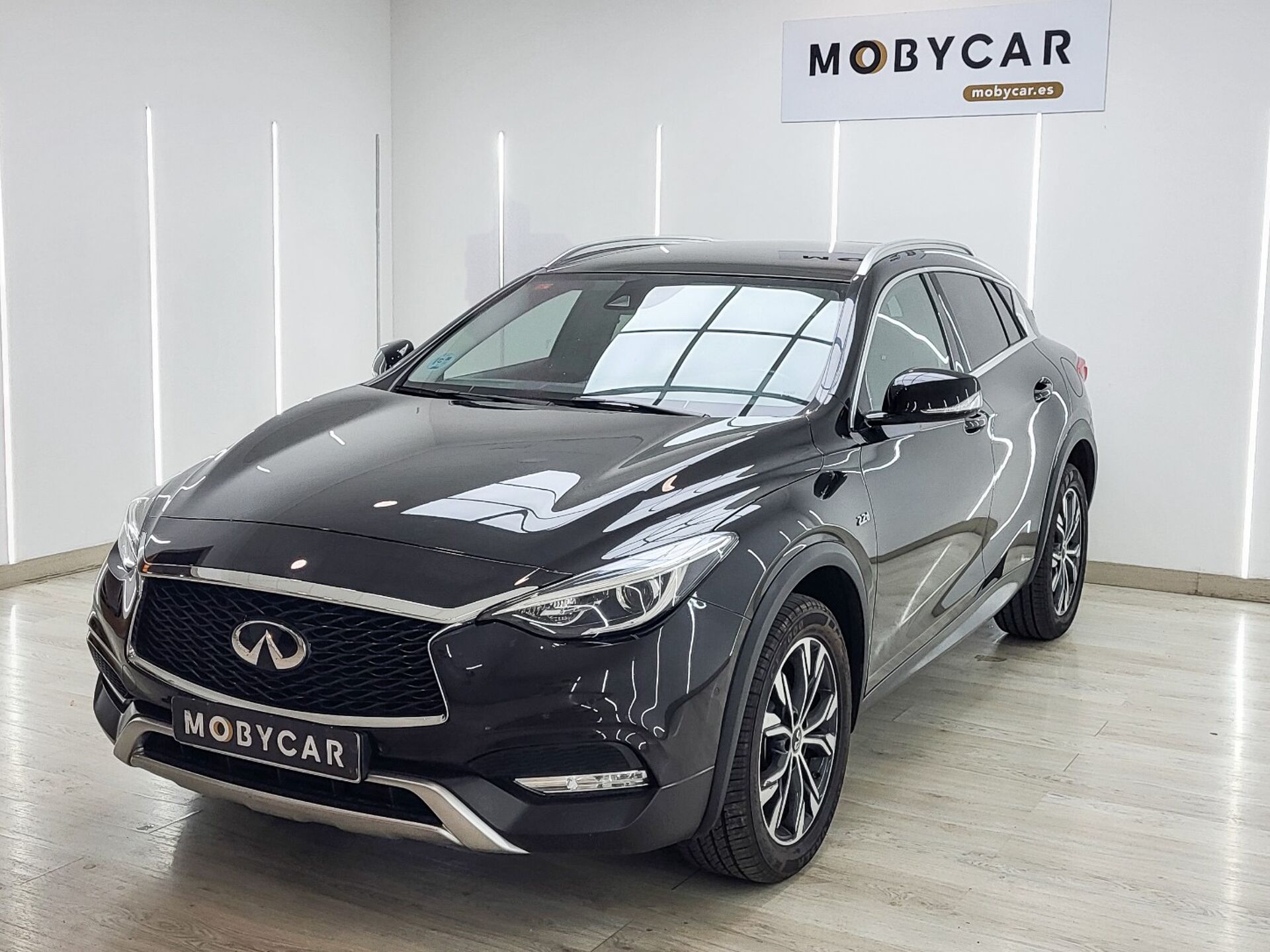 Imagen de INFINITI QX30