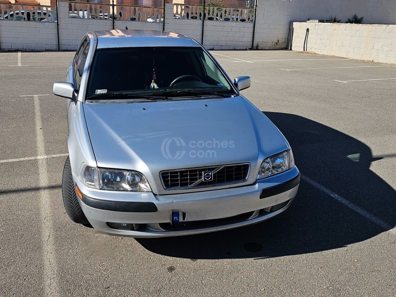 Foto del VOLVO V40 1.9D Premium 115