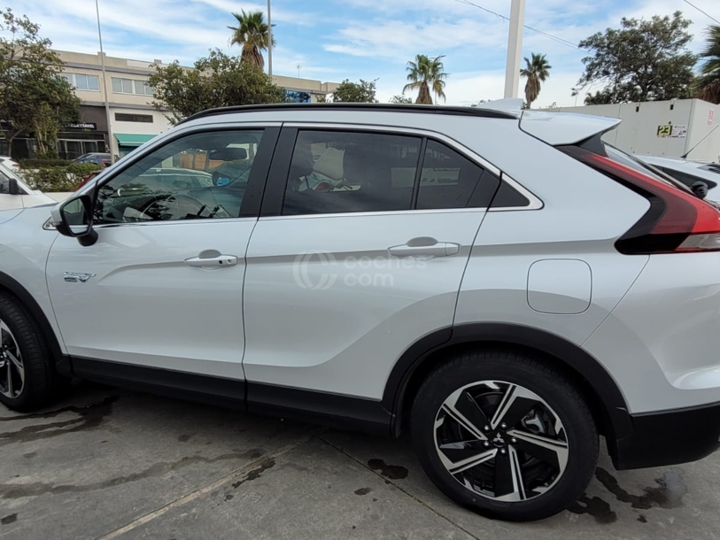 Foto del MITSUBISHI Eclipse Cross PHEV Kaiteki 4WD