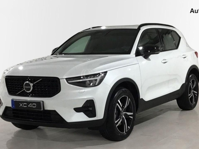 Foto del VOLVO XC40 B3 Core Dark Aut.