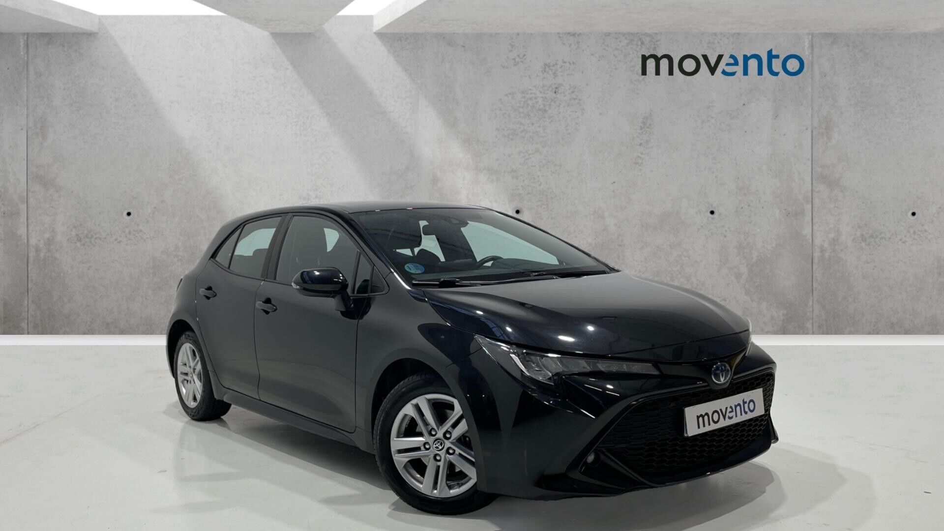 TOYOTA Corolla (125H Business E-CVT 90 kW (122 CV)) en Barcelona