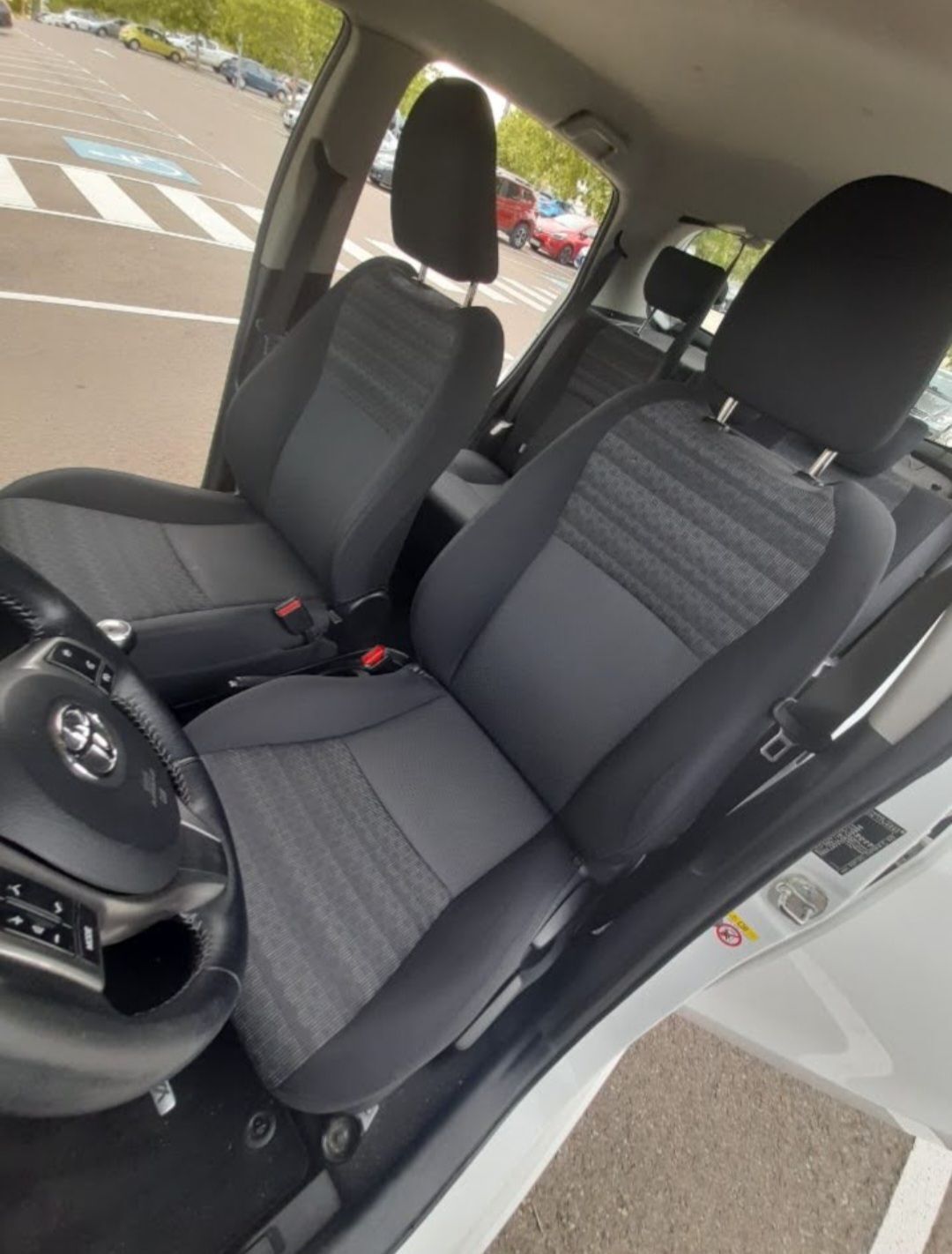 Foto del TOYOTA Yaris 1.3 Active