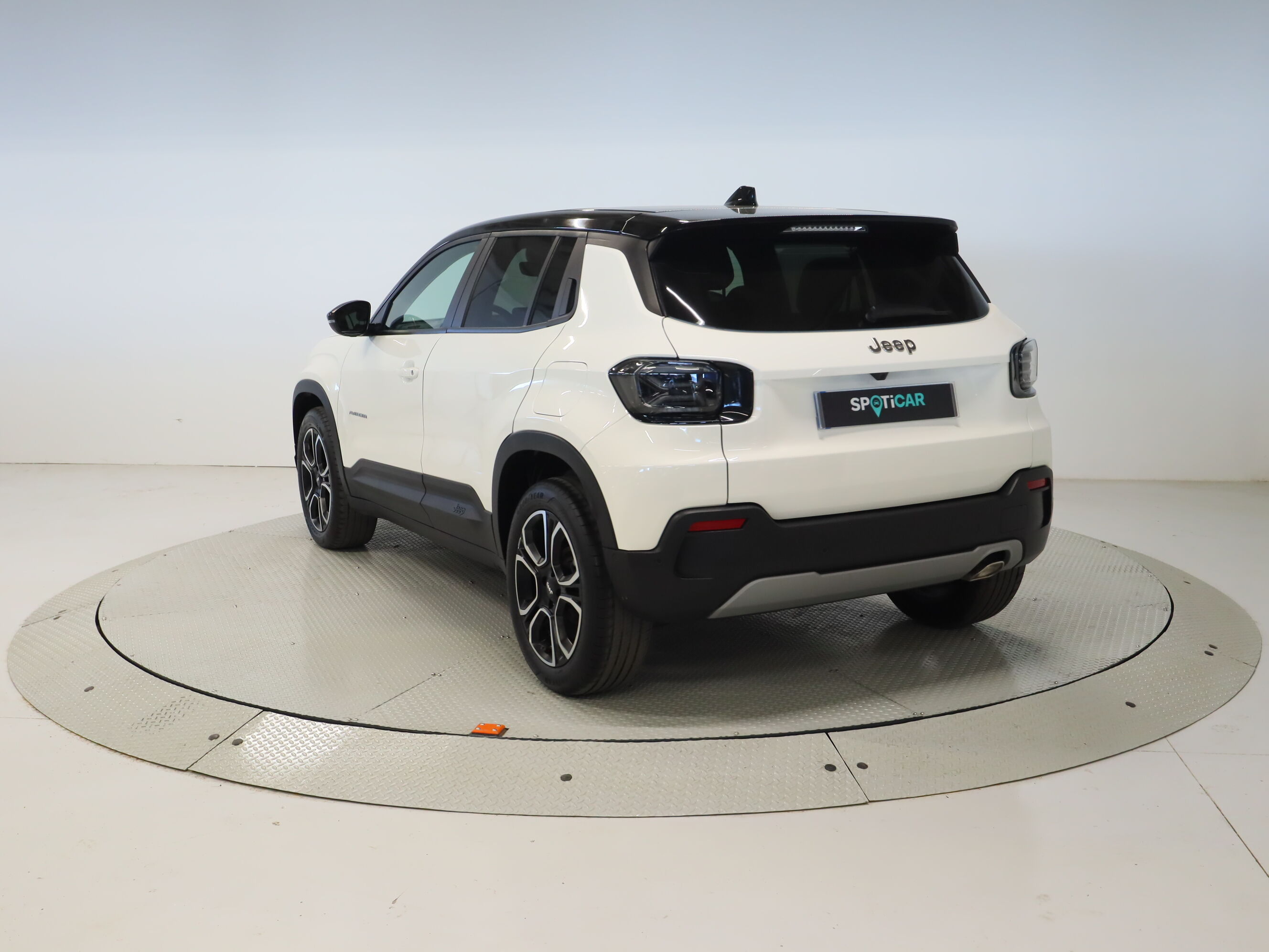 Foto del JEEP Avenger 1.2 Ehybrid Summit 110