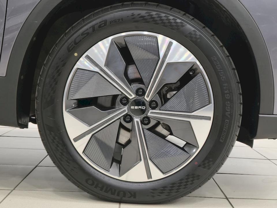 Foto del EBRO s700 1.6 TGDI 7DCT Luxury FWD