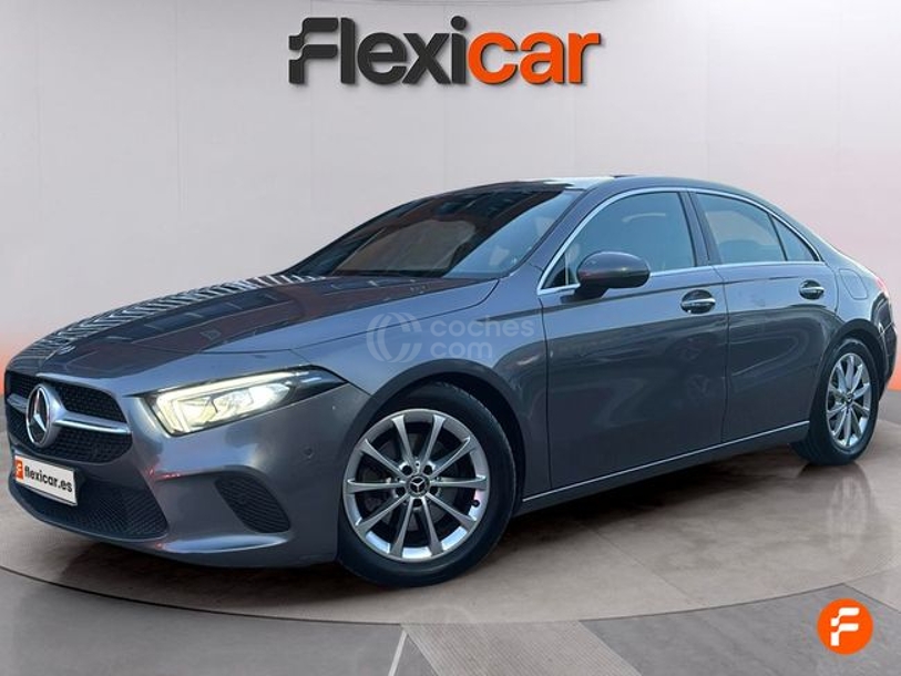 Foto del MERCEDES Clase A A 200 Sedán 7G-DCT