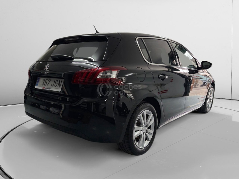 Foto del PEUGEOT 308 1.2 PureTech S&S Style 110