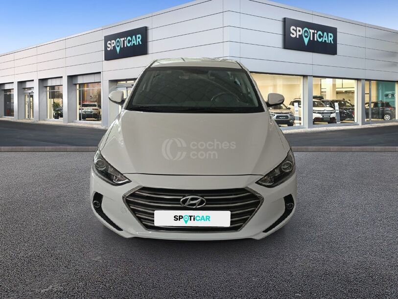 Foto del HYUNDAI Elantra 1.6MPI Klass 128
