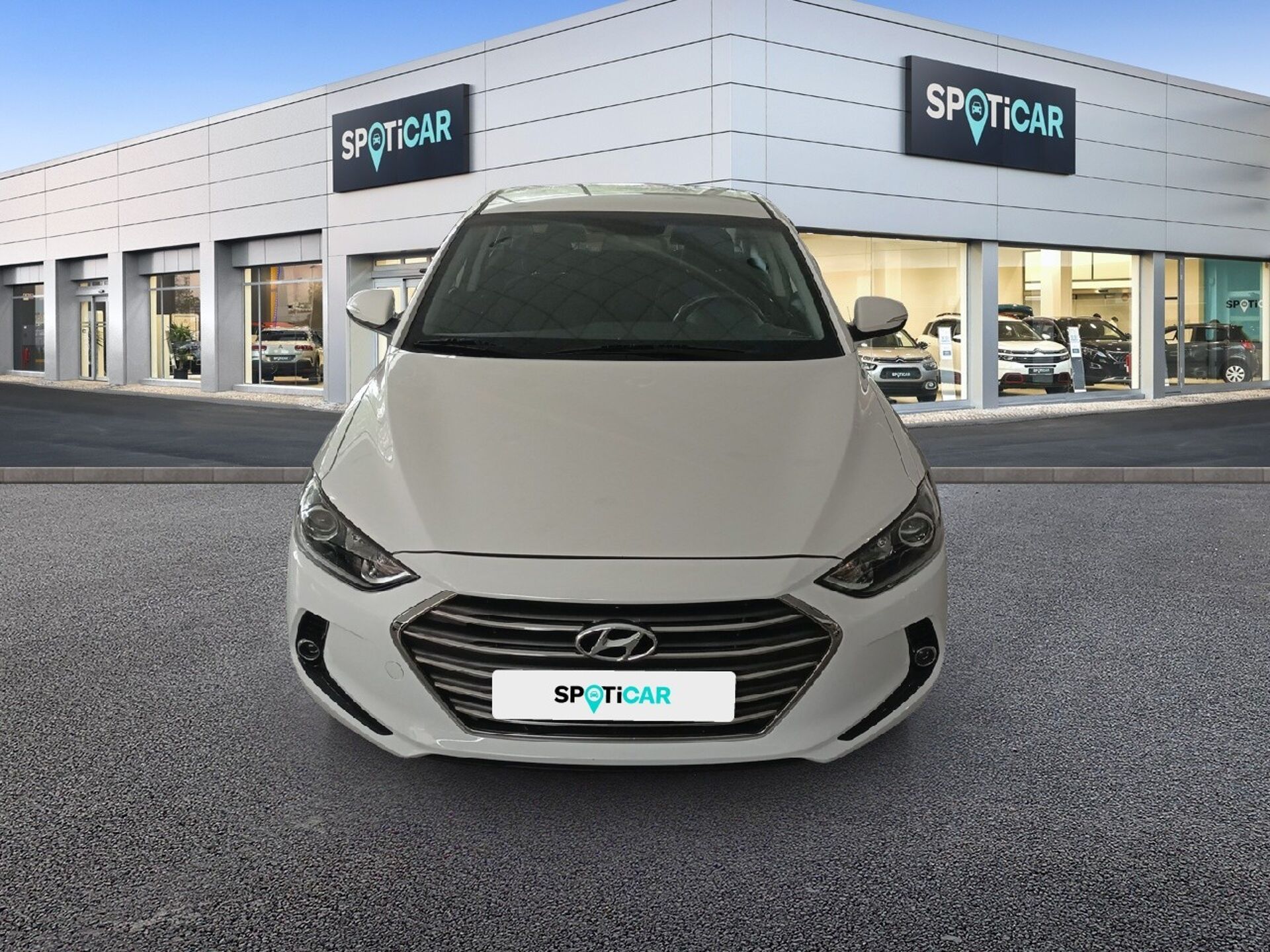 Imagen de HYUNDAI Elantra