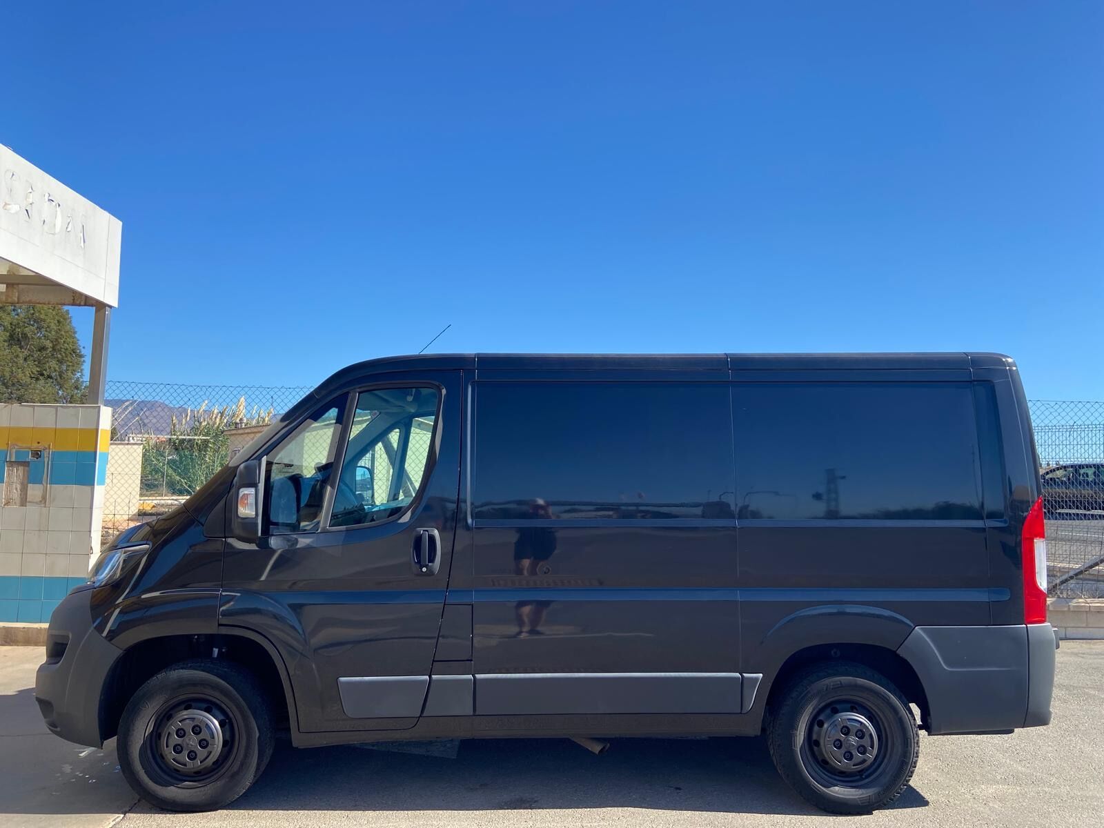 Foto del PEUGEOT Boxer Furgón 2.2HDI 333 L2H2 130