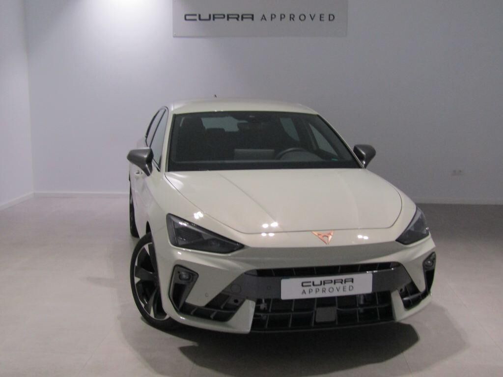 CUPRA León (1.5 TSI e-Hybrid 150 kW (204 CV) DSG) en Valencia