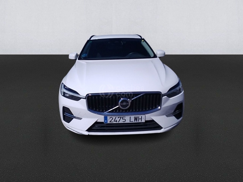 Foto del VOLVO XC60 B4 Momentum Pro FWD Aut.