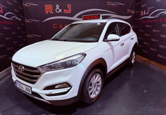 HYUNDAI Tucson (1.7CRDI BD Tecno Safe 4x2) en Madrid