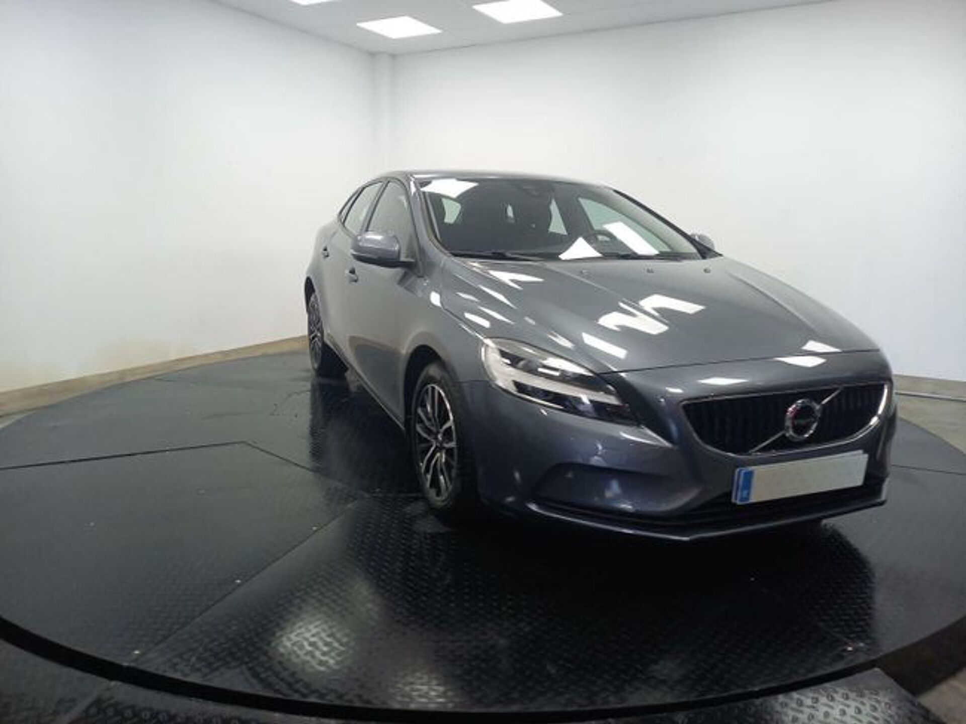 Imagen 2 de VOLVO V40