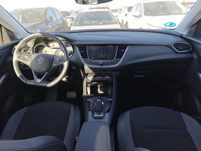 Foto del OPEL Grandland X PHEV 1.6 Turbo Edition AT8 4x2