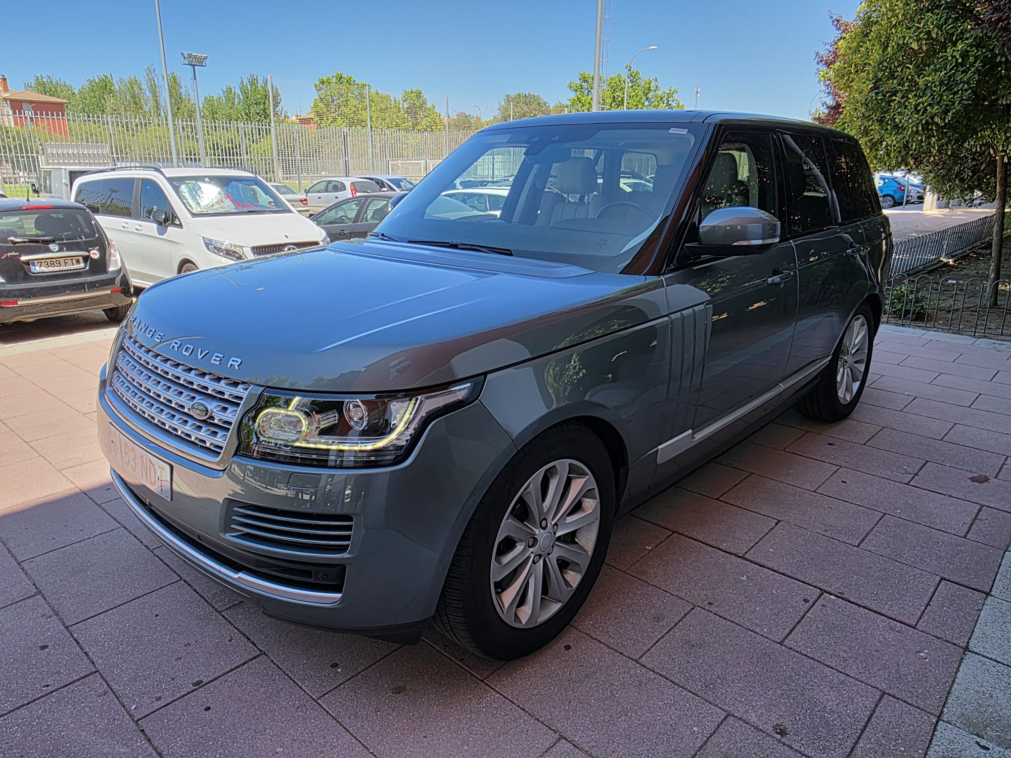LAND ROVER Range Rover (5.0 V8 Autobiography Aut.) en Madrid