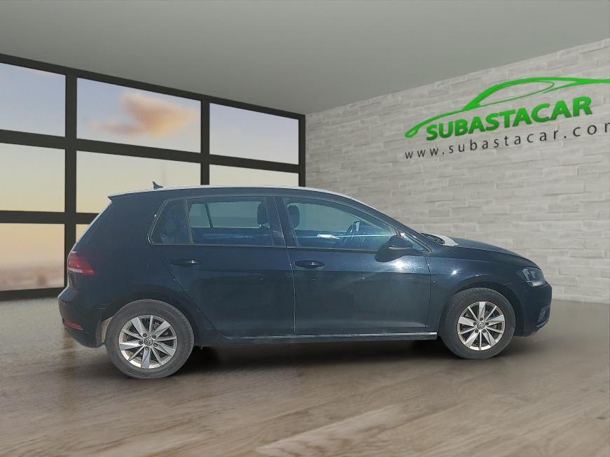 VOLKSWAGEN Golf (Golf Ready2Go 1.0 TSI 85kW (115CV)) en Madrid