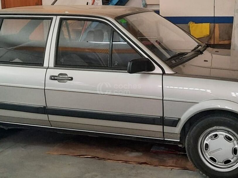 Foto del VOLKSWAGEN Santana 1.8 LX