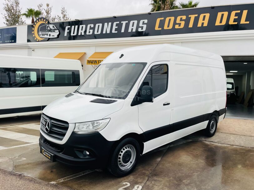 Foto del MERCEDES Sprinter Furgón 311CDI Medio T.E