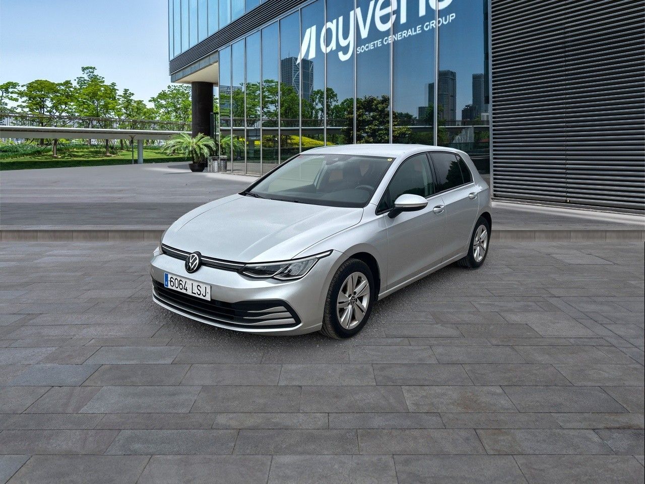 VOLKSWAGEN Golf (Life 1.0 eTSI 81 kW (110 CV) DSG) en Madrid
