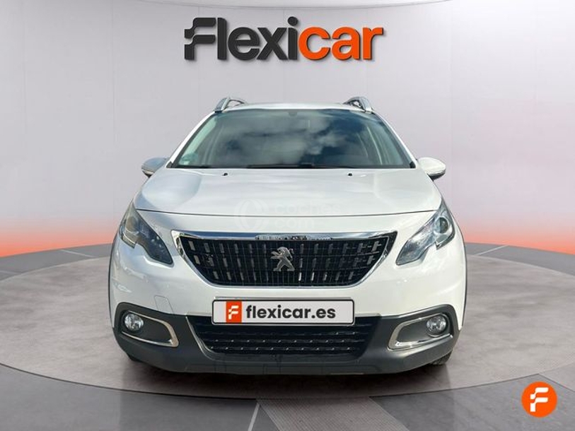 Foto del PEUGEOT 2008 1.2 PureTech S&S Signature 110