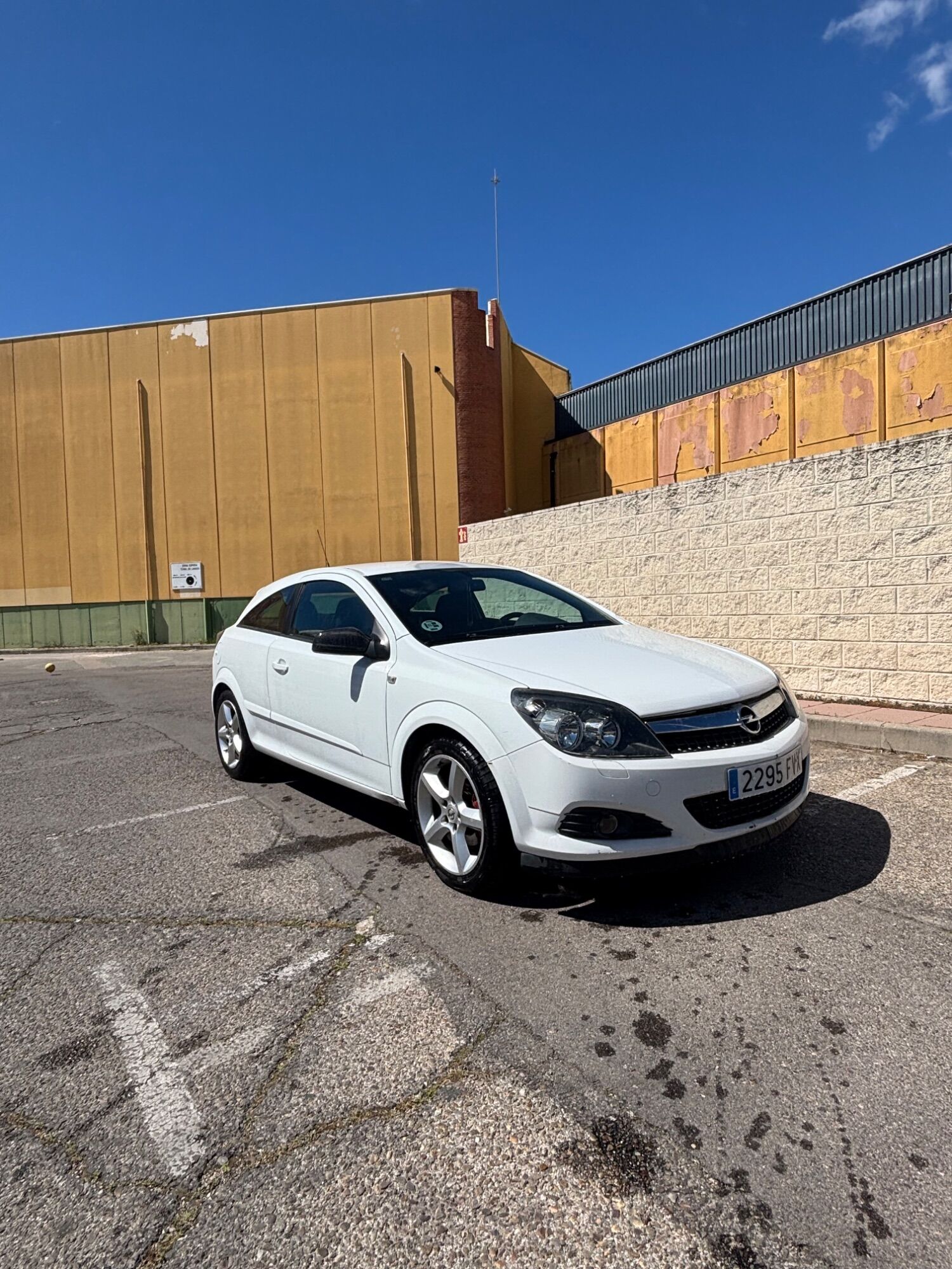 Foto del OPEL Astra 1.9CDTi Sport