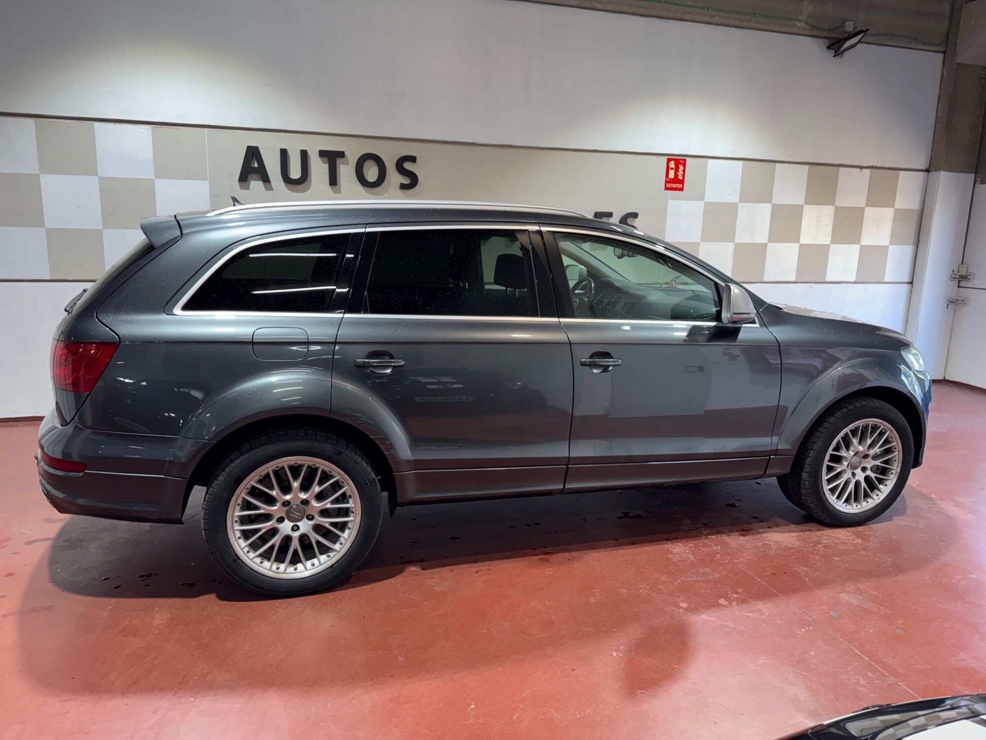 AUDI Q7 (6.0TDI Tiptronic) en Madrid
