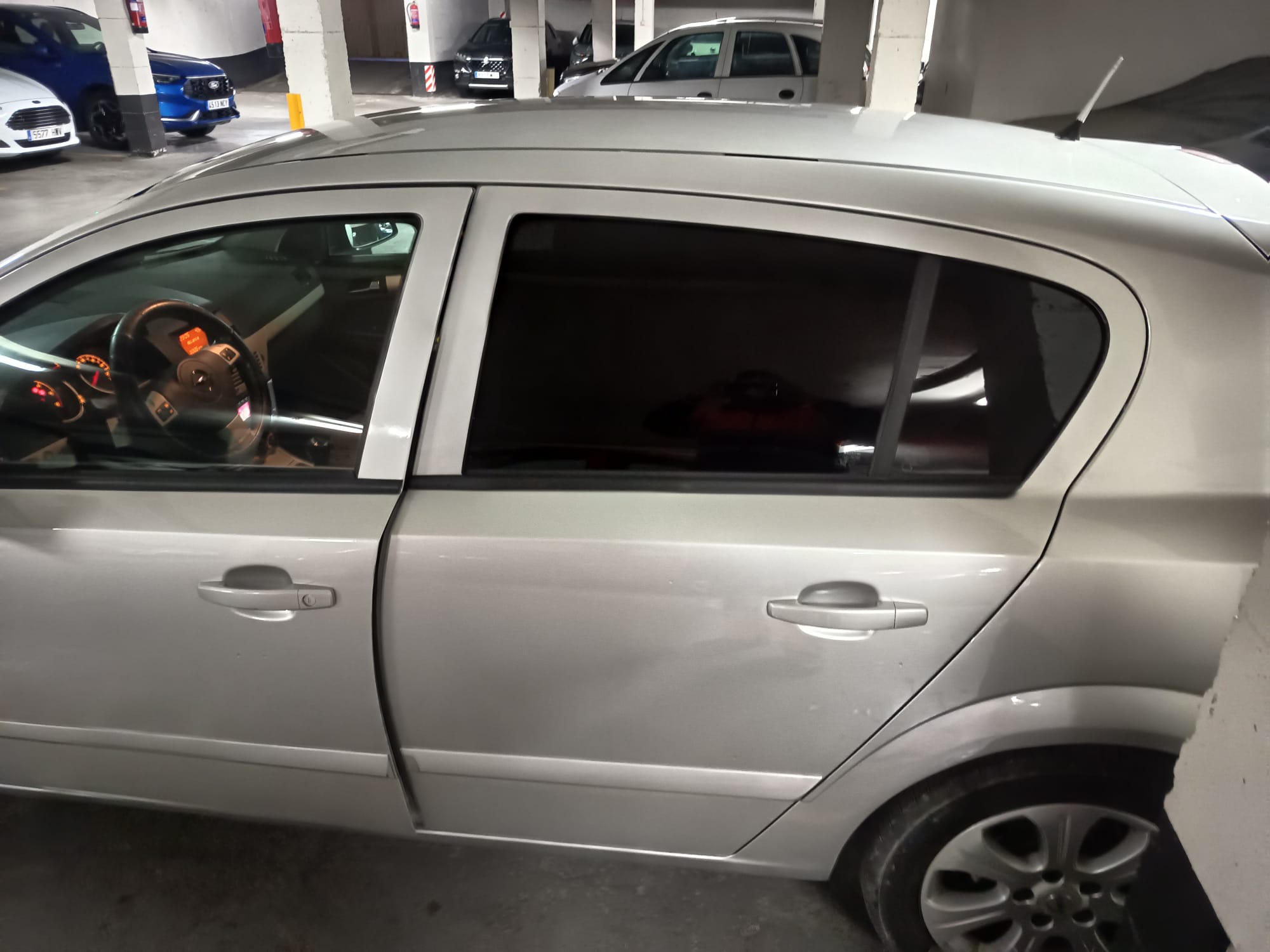 Foto del OPEL Astra GTC 1.7CDTi Cosmo