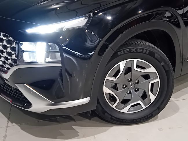 Foto del HYUNDAI Santa Fe 1.6TGDI HEV Maxx 7pl 2WD 6AT
