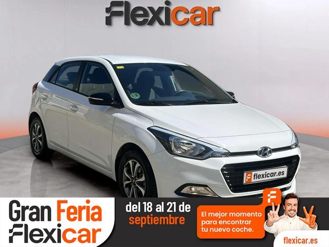 HYUNDAI i20 (I 20 ACTIVE (86CV) 2018) en Cáceres