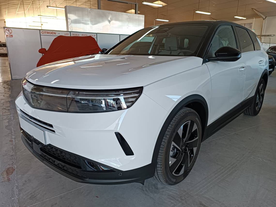 OPEL Grandland (1.2T XHT Hybrid eDCT6 S/S GS) en Alicante