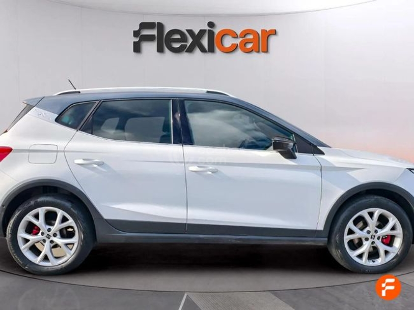 Foto del SEAT Arona 1.0 TSI S&S FR DSG7 110