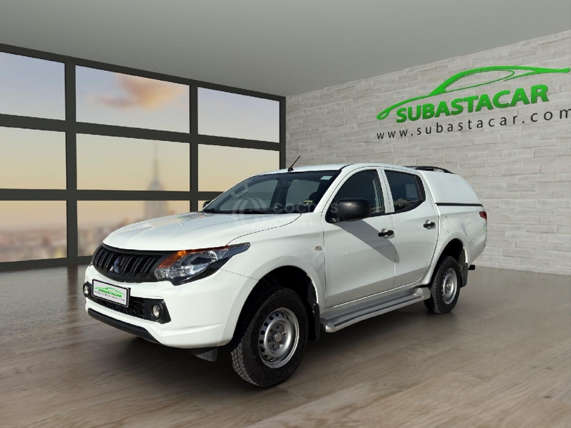 Foto del MITSUBISHI L200 2.5DI-D Double Cab M-PRO
