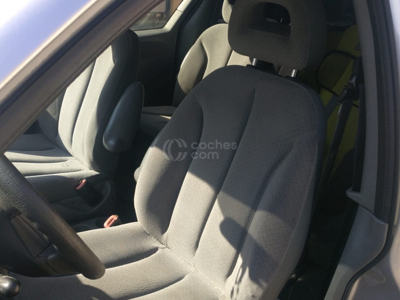 Foto del CHRYSLER Voyager 2.4 SE