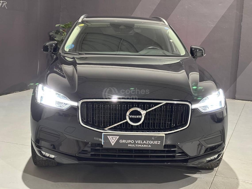 Foto del VOLVO XC60 B4 Momentum Pro FWD Aut.