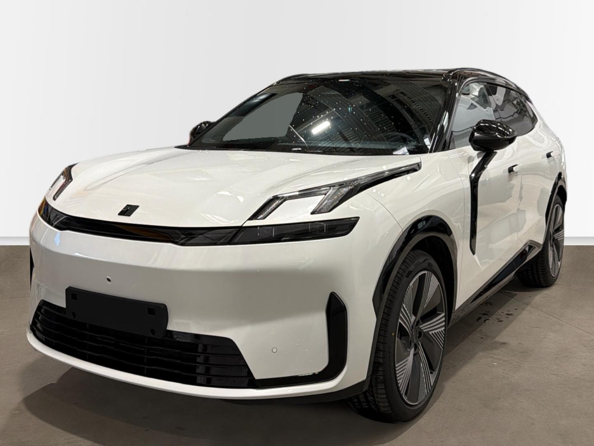 Imagen de LYNK & CO 08