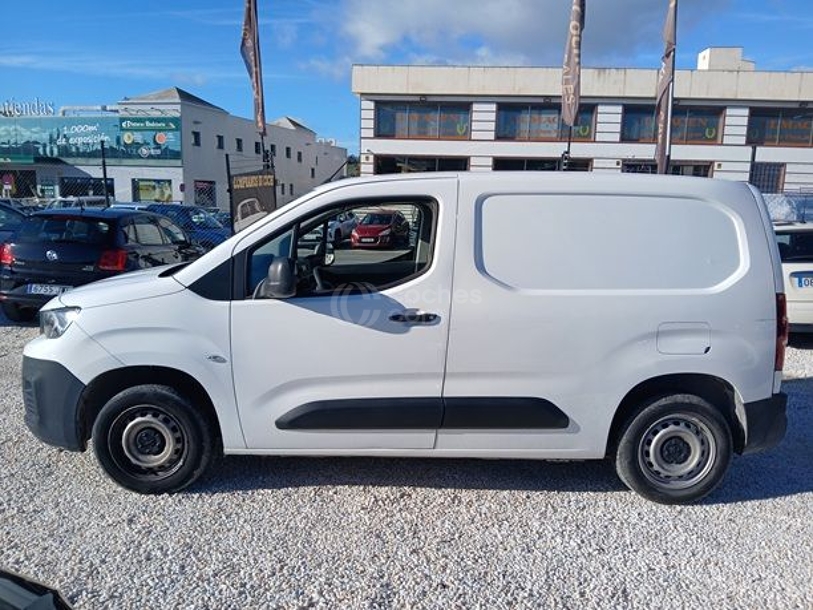 Foto del PEUGEOT Partner 1.5BlueHDI S&S Pro Standard 1000kg 100