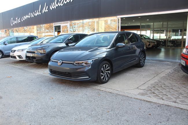 VOLKSWAGEN Golf (eHybrid 1.4 TSI 150kW (204CV) DSG) en Madrid