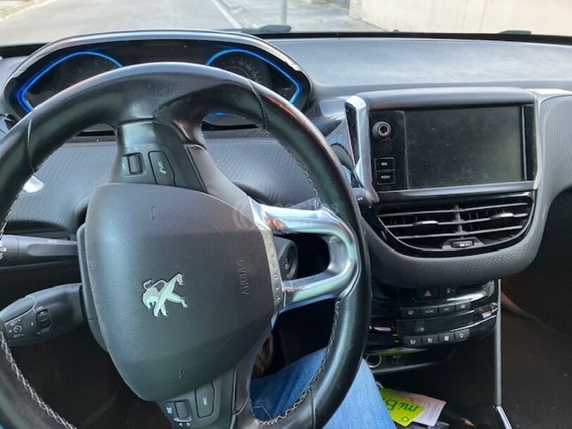 Foto del PEUGEOT 2008 1.6 BlueHDI S&S Allure 120