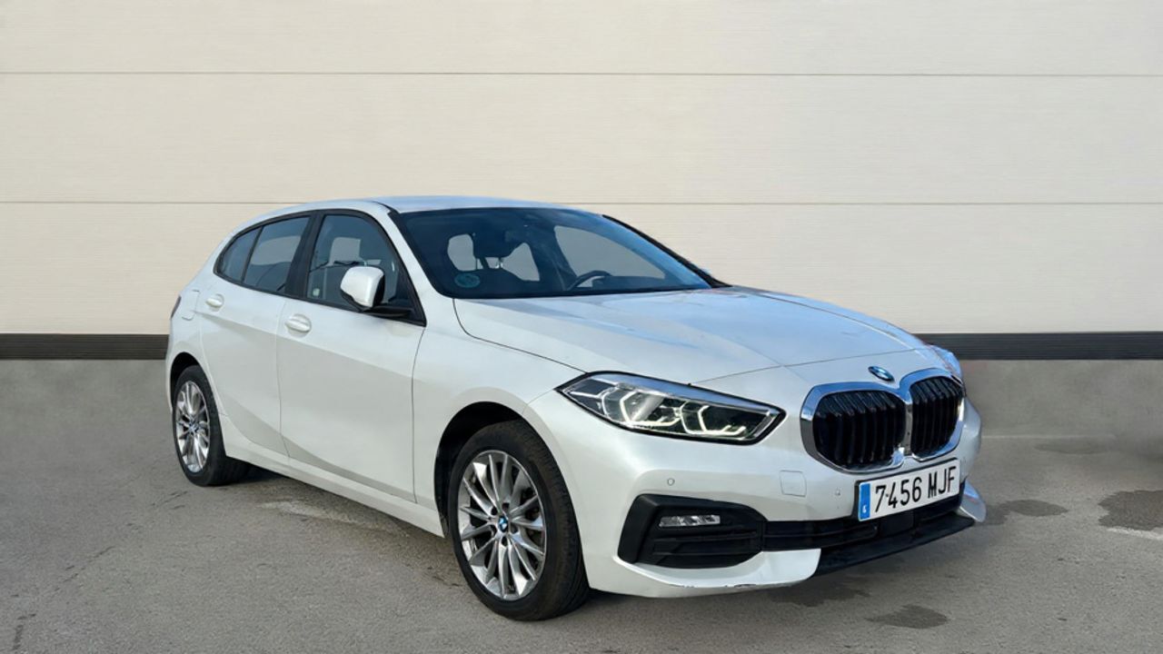BMW Serie 1 (1.5 118I BUSINESS AUTO 136 5P) en Madrid
