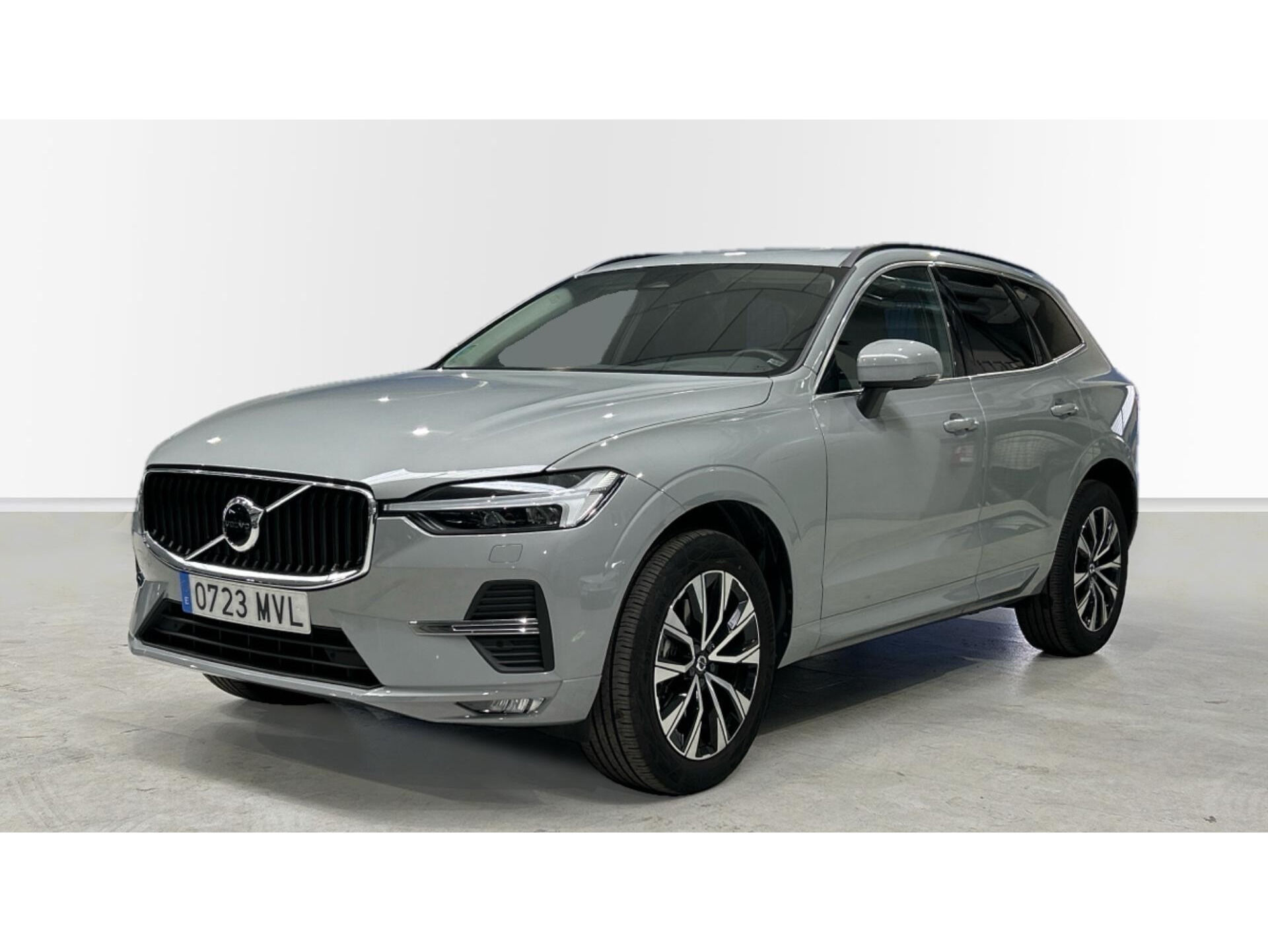 VOLVO XC60 (B4 D Core Auto 145 kW (197 CV)) en Madrid