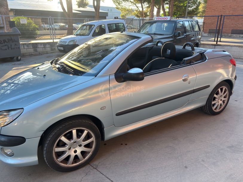 Foto del PEUGEOT 206 CC 1.6 Quiksilver