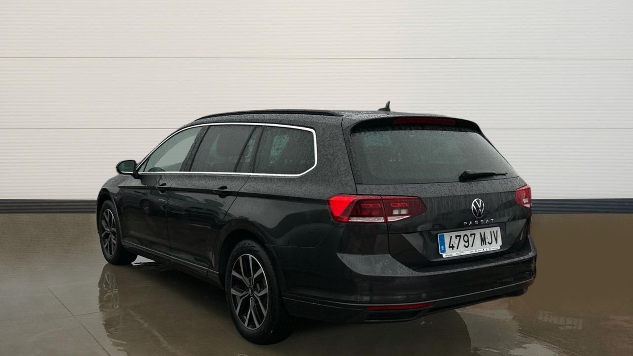 Foto del VOLKSWAGEN Passat Variant 2.0TDI EVO Executive 110kW