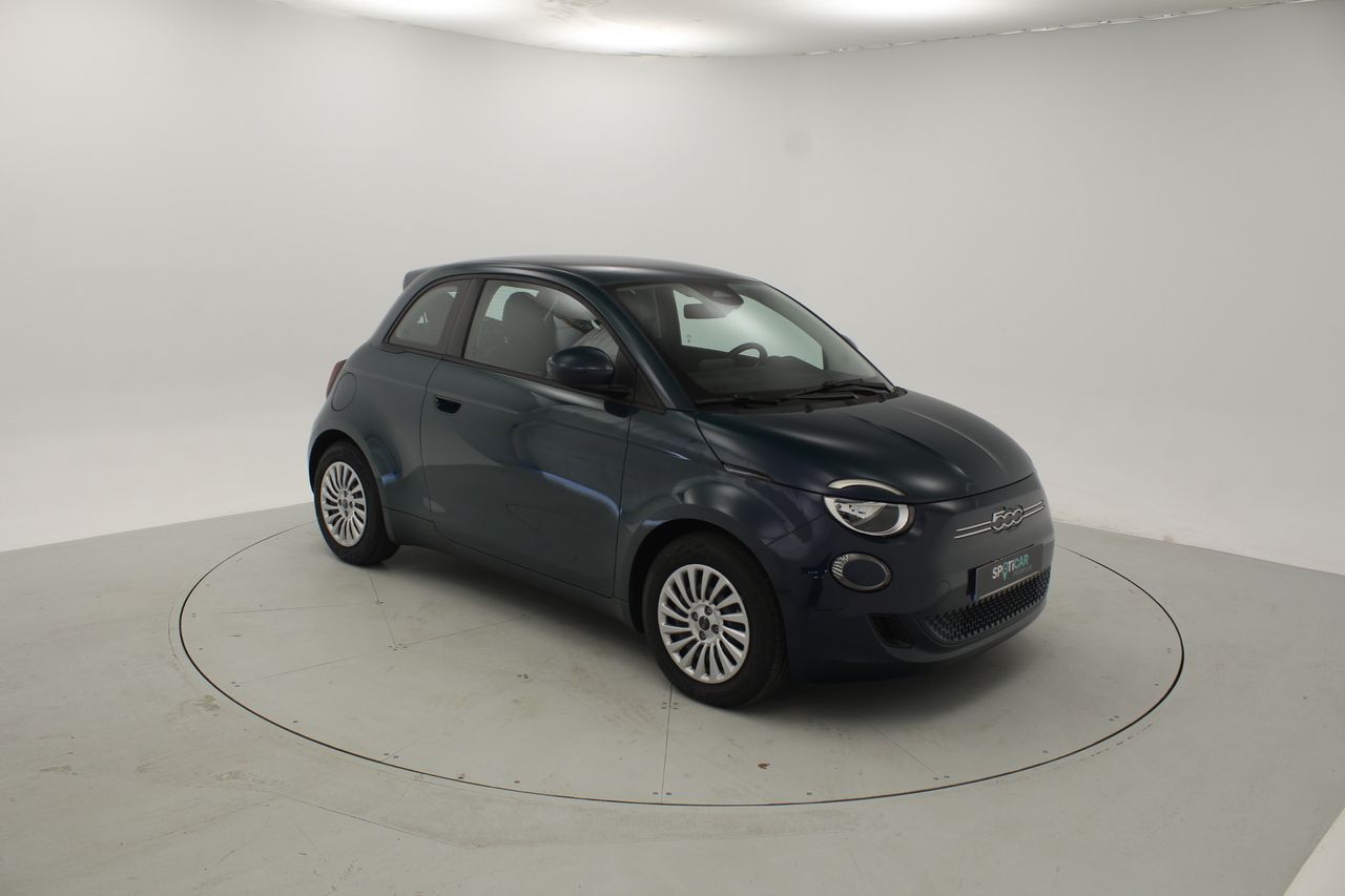 FIAT 500 (Icon Hb 320km 85kW (118CV)) en Barcelona
