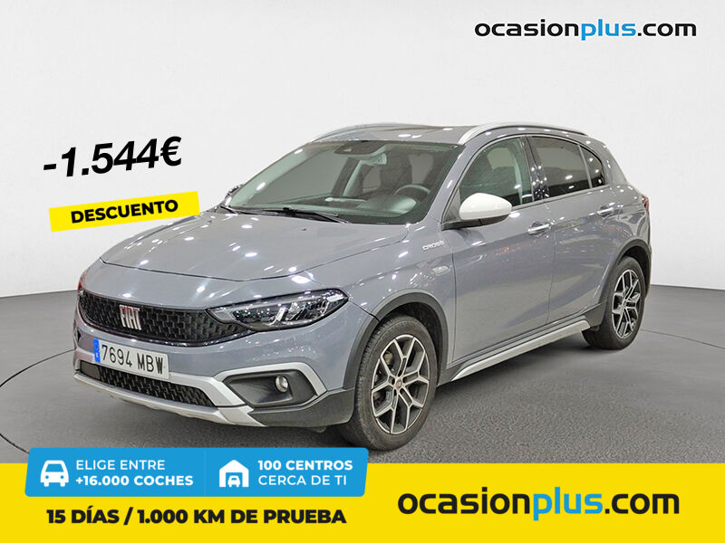 FIAT Tipo (1.6 Multijet Cross 96 kW (130 CV)) en Madrid