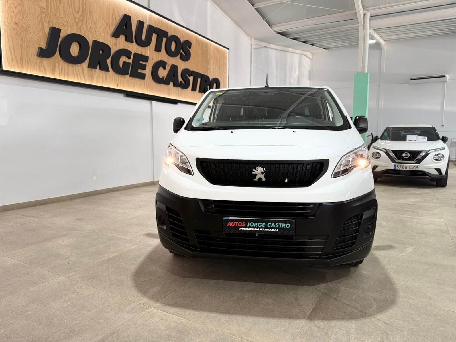 Foto del PEUGEOT Expert Fg. Standard 1.5BlueHDi S&S Pro 100