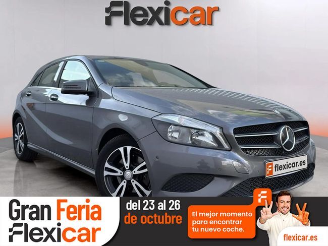 MERCEDES Clase A (A 180 AMG Line) en Barcelona